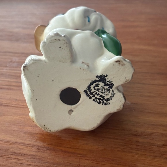 Vintage ESD Japan Ceramic Bulldog Figurine – Holding Umbrella – - Picture 8 of 10